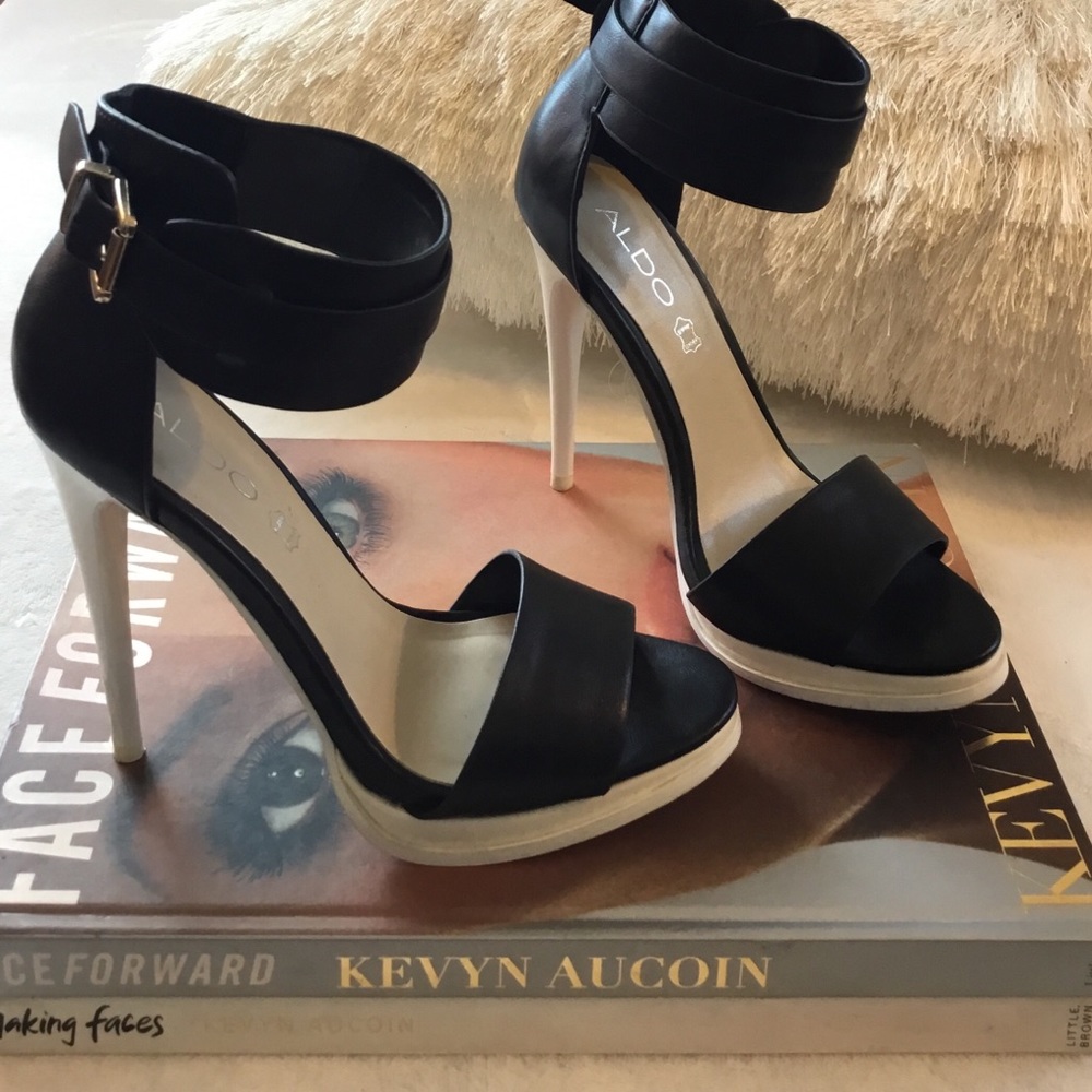 ALDO DWEADIEN ANKLE STRAP PLATFORM SOLE SANDALS